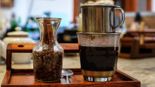 Menikmati Kopi Susu yang Nikmat dengan Menggunakan Vietnam Drip