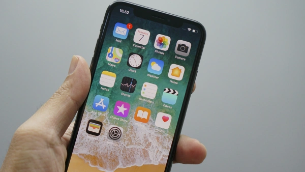 3 Alasan Memilih iPhone Selain Gengsi Dan Status Sosial