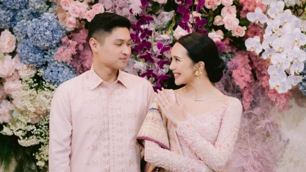 Beby Tsabina Resmi Dilamar Sang Kekasih, Rizky Natakusumah