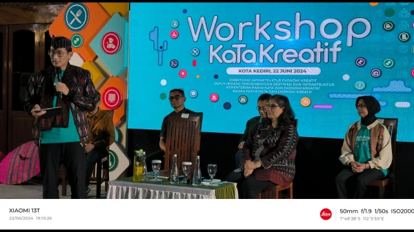 Dorong Inovasi Pelaku UMKM, Sandiaga Uno Buka Workshop KaTa Kreatif di Kediri